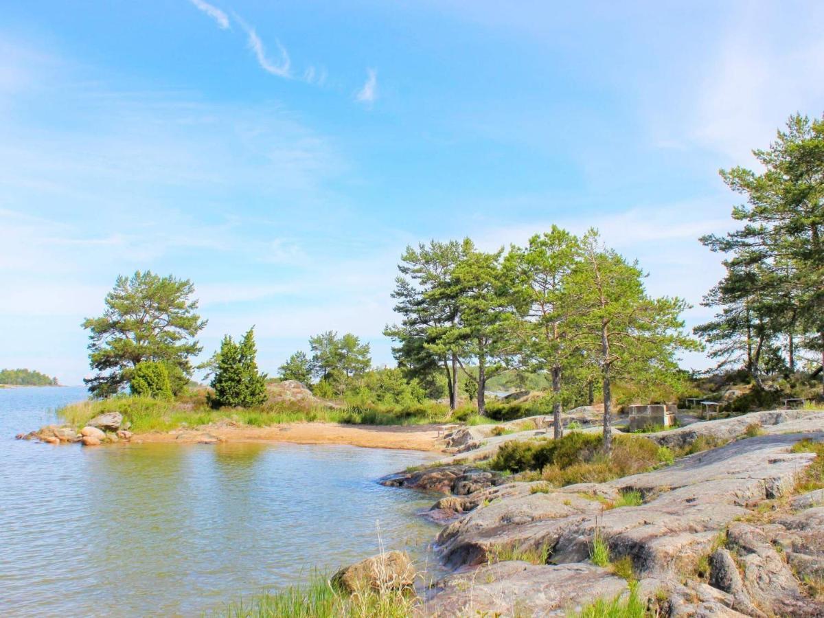 7 Person Holiday Home In Vara Esterno foto