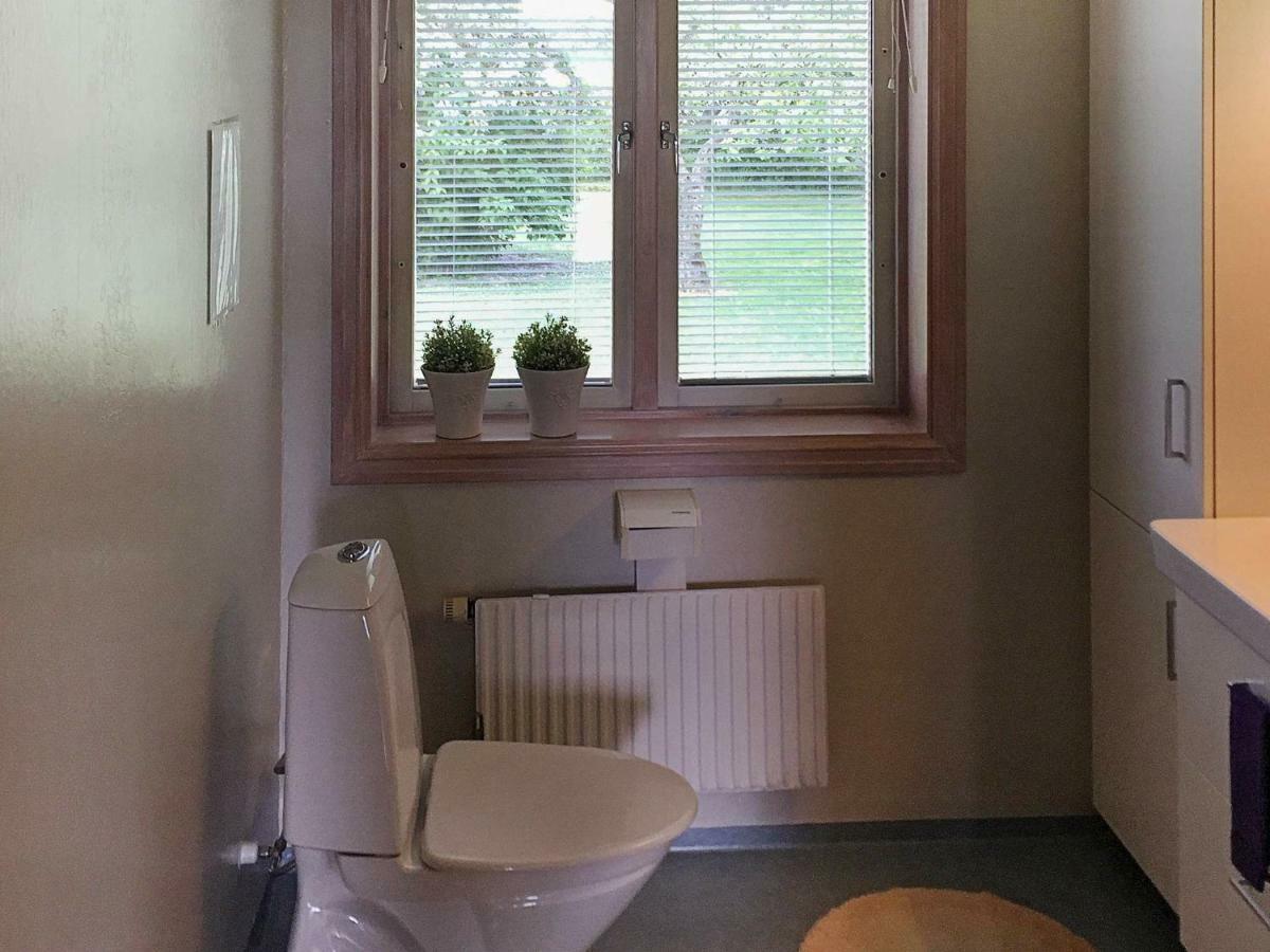 7 Person Holiday Home In Vara Esterno foto